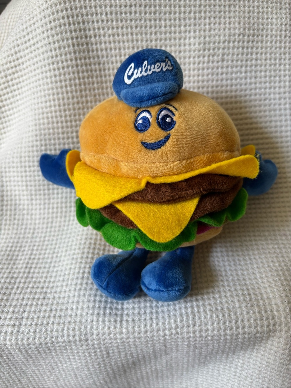 Culvers DELUXE BURGER Promo Plush Toy 40th Birthday Limited Edition hamburger